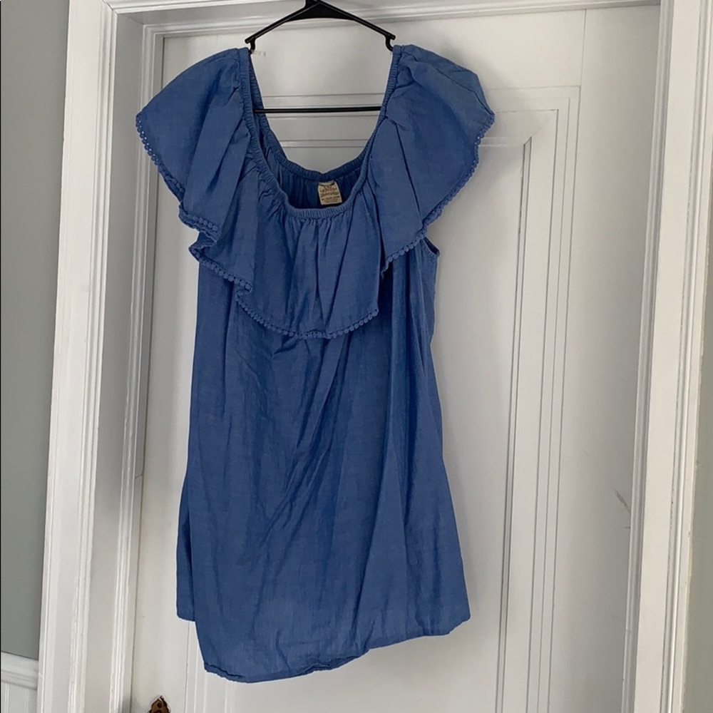 Curvy off the shoulder cotton shirt